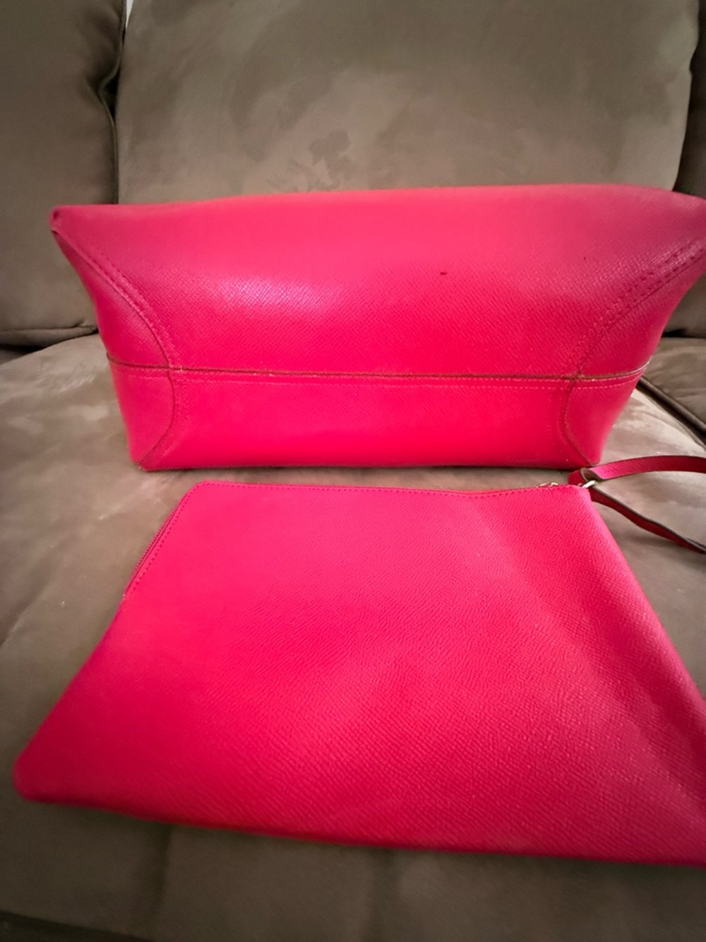 Coach Hot Pink Reversible City Tote with Matching Wristlet - Picture 8 of 8